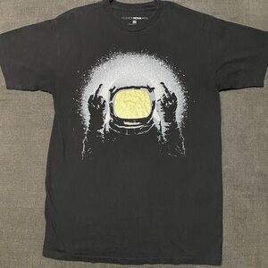 Fashion Nova Black and Yellow Cosmic astronaut the bird Tshirt Sz m